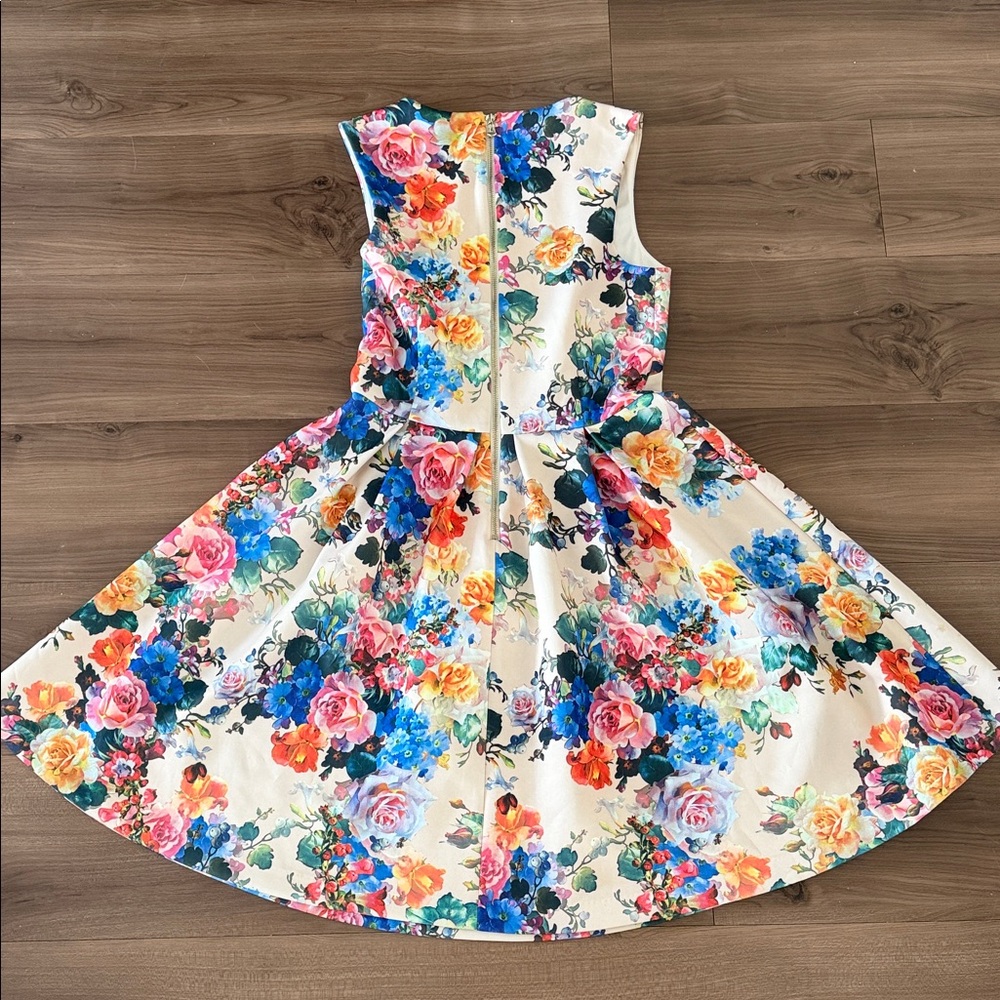 Betsey Johnson Floral Dress - Picture 7 of 9